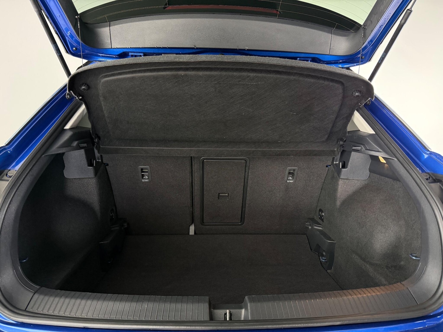 Used Volkswagen T-Roc 2018 for sale - 77280049: Photo 10