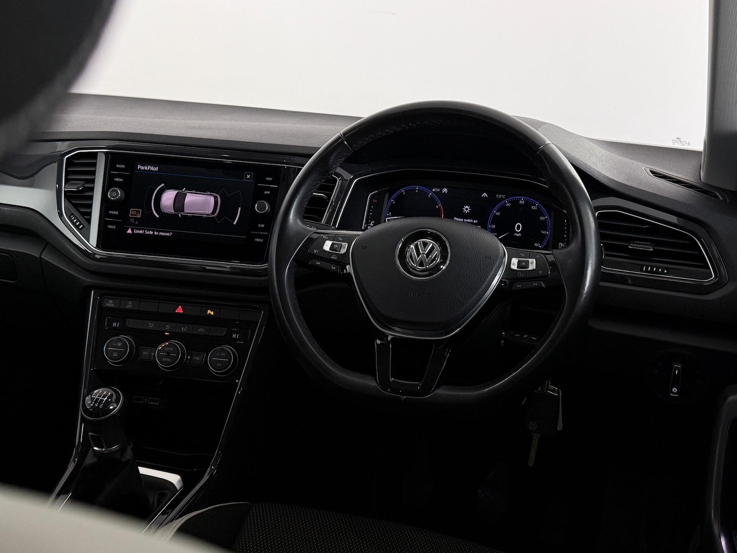 Used Volkswagen T-Roc 2018 for sale - 77280049: Photo 14