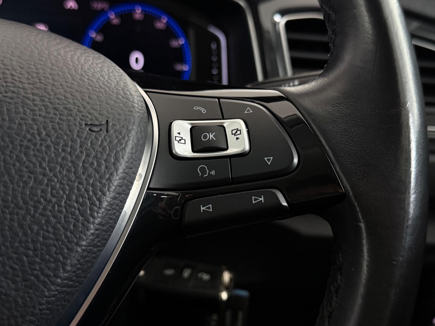 Used Volkswagen T-Roc 2018 for sale - 77280049: Photo 19