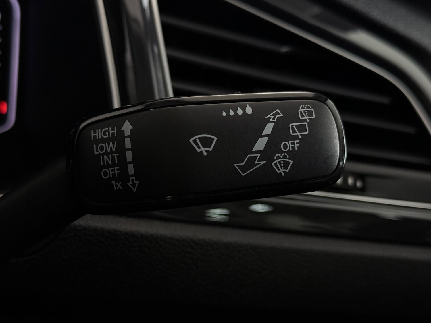 Used Volkswagen T-Roc 2018 for sale - 77280049: Photo 21