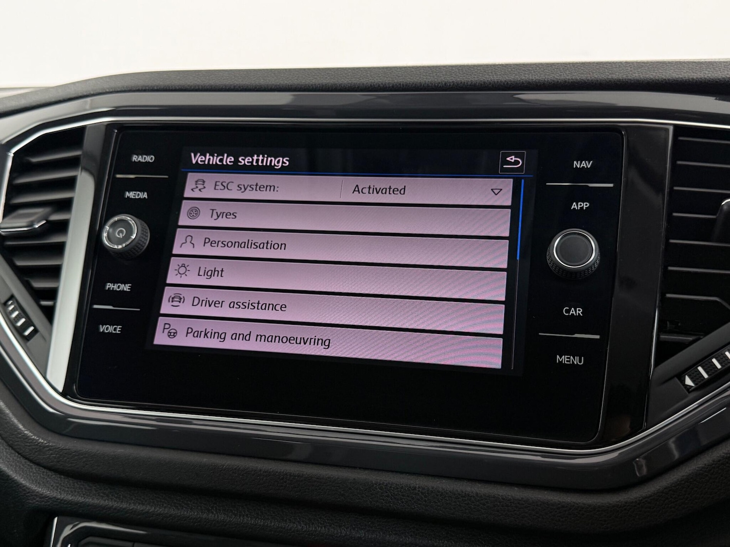 Used Volkswagen T-Roc 2018 for sale - 77280049: Photo 28