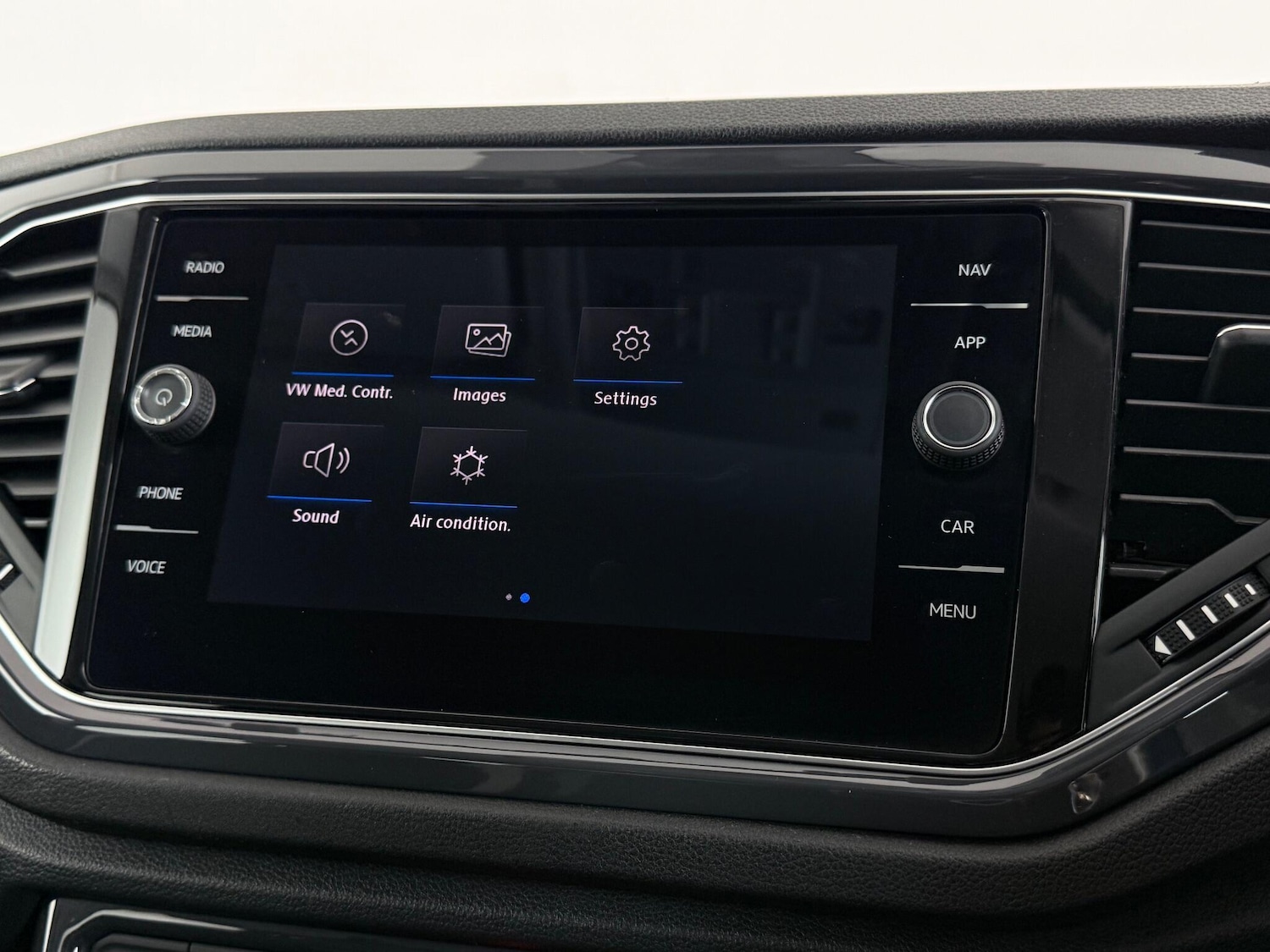 Used Volkswagen T-Roc 2018 for sale - 77280049: Photo 30