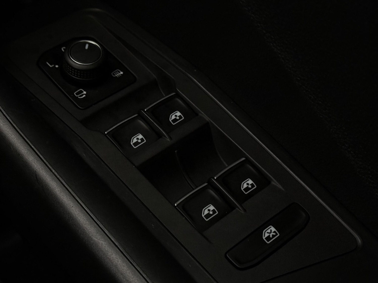 Used Volkswagen T-Roc 2018 for sale - 77280049: Photo 34