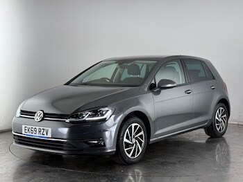 Used Volkswagen Golf 2019 for sale - 77684445: Photo