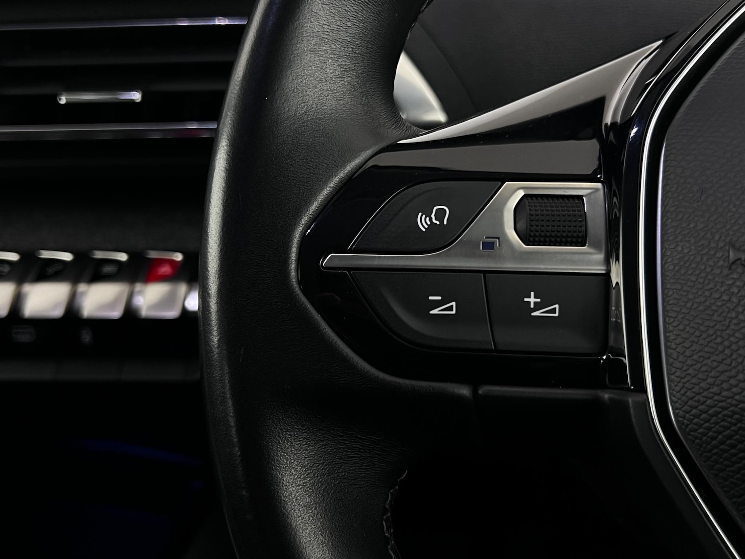 Used Peugeot 5008 2021 for sale - 77182588: Photo 16