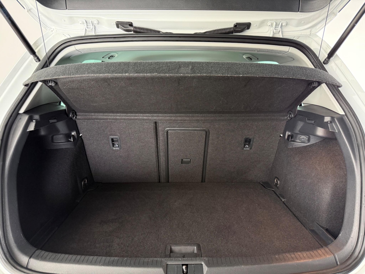 Used Volkswagen Golf 2019 for sale - 77575516: Photo 10