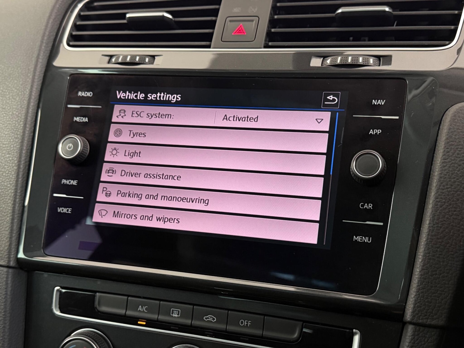 Used Volkswagen Golf 2019 for sale - 77575516: Photo 26