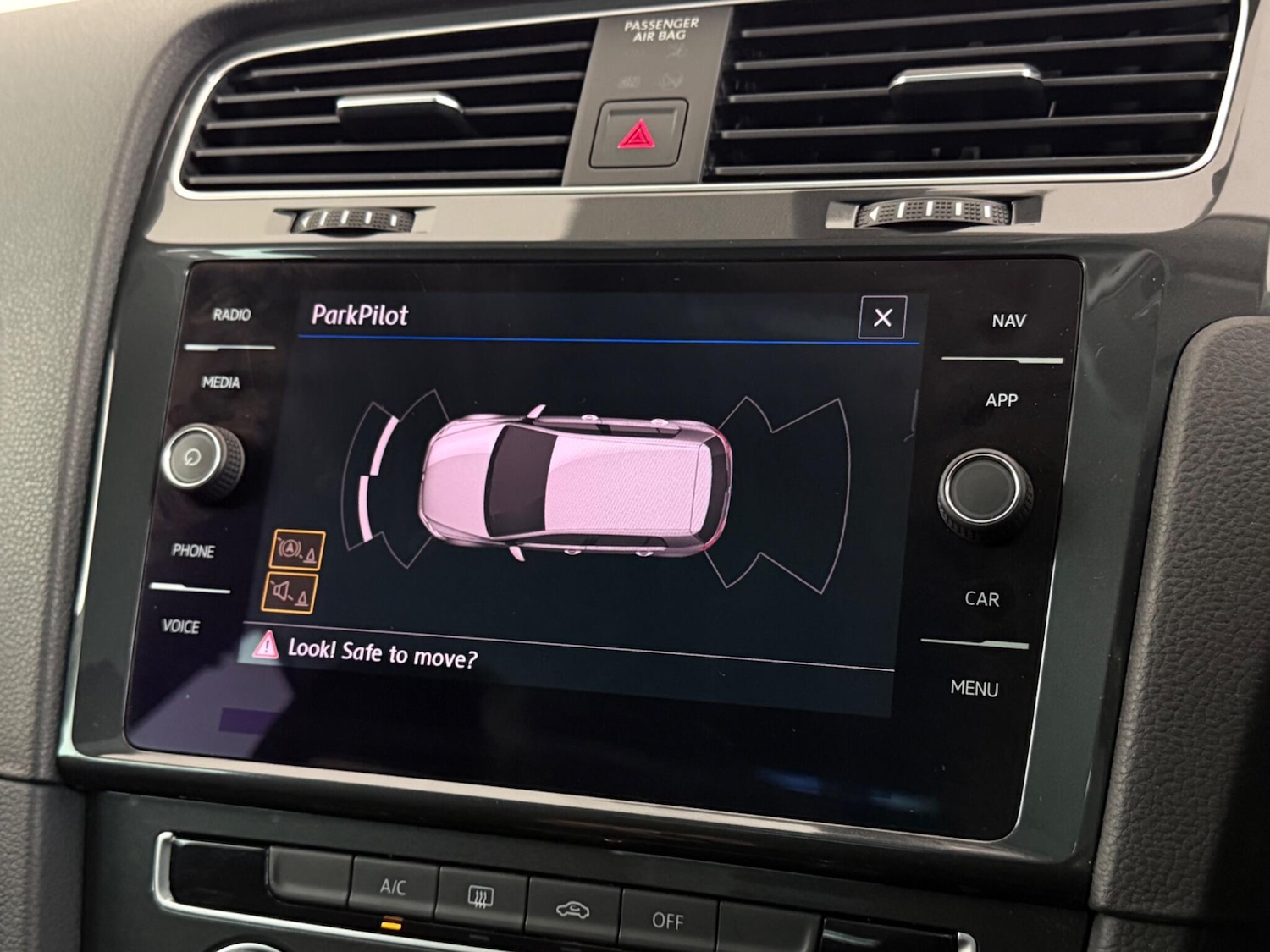 Used Volkswagen Golf 2019 for sale - 77575516: Photo 29