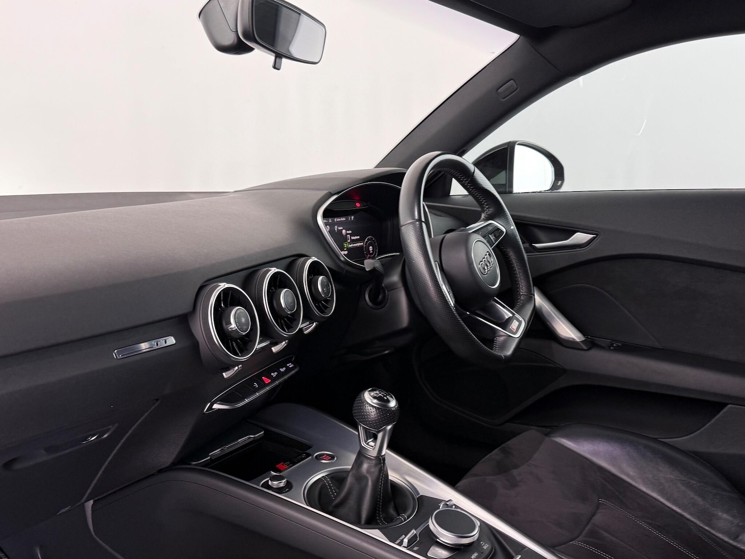 Used Audi TT 2016 for sale - 77222288: Photo 14