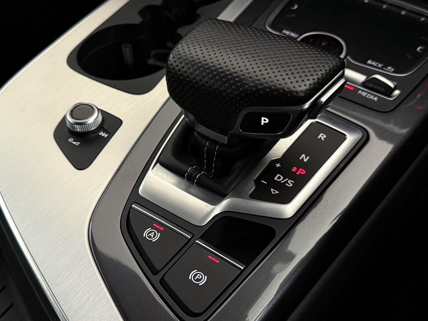 Used Audi Q7 2018 for sale - 76467122: Photo 46