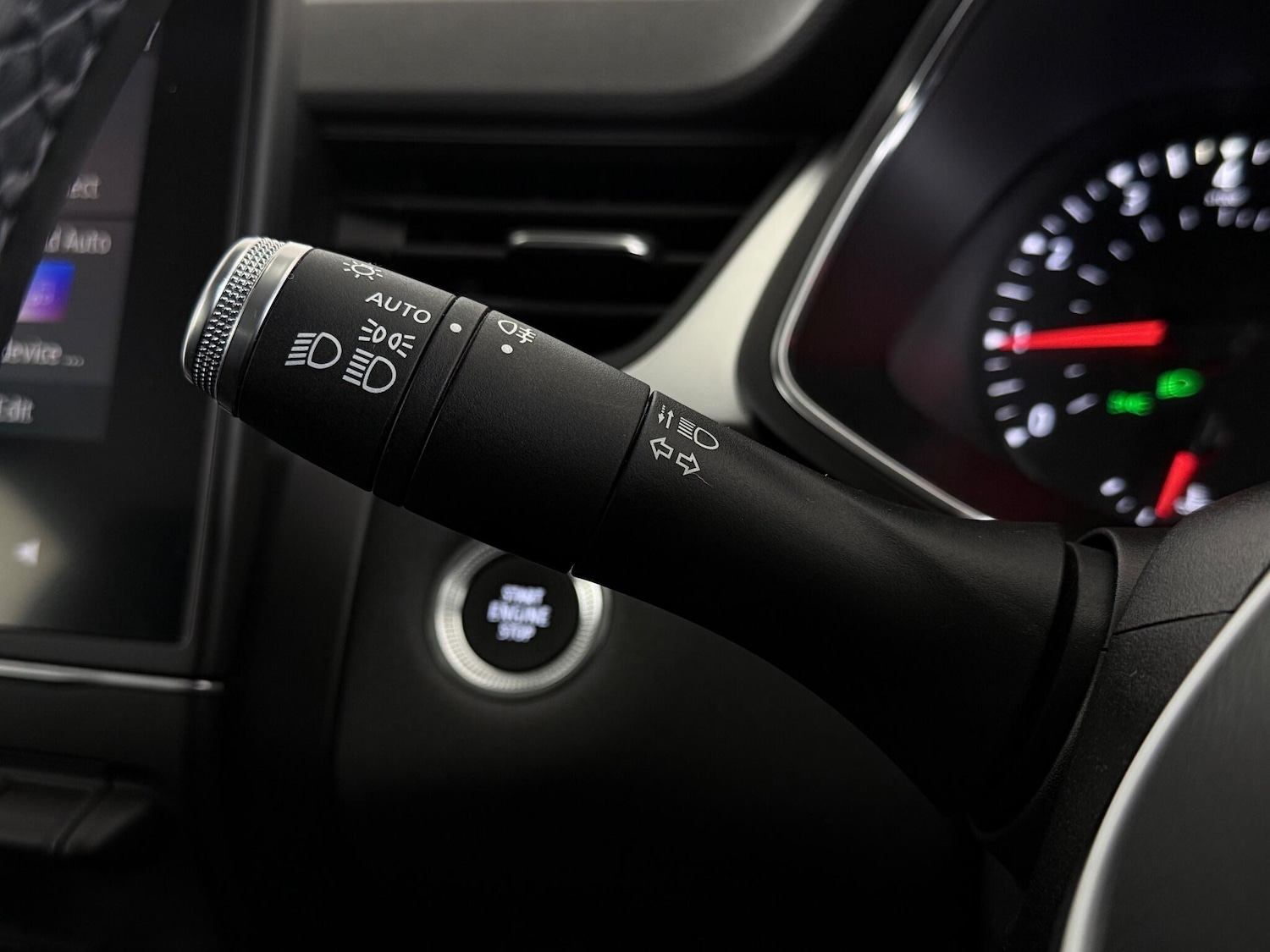 Used Renault Captur 2021 for sale - 76466938: Photo 27