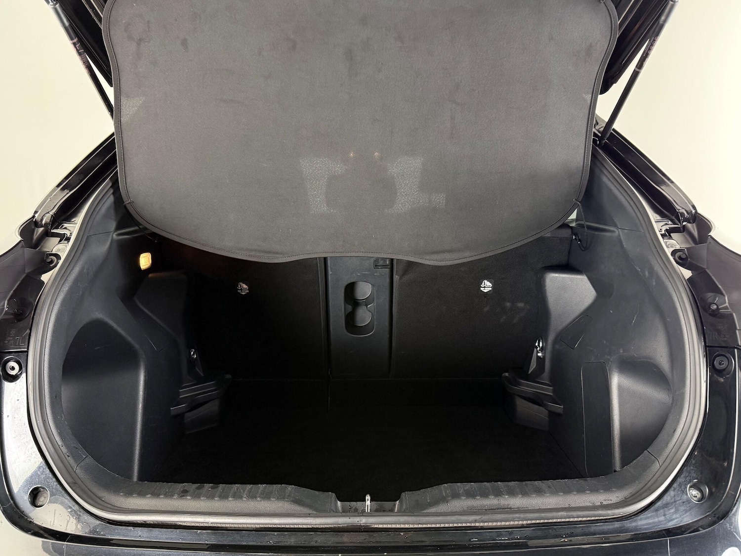 Used Toyota Yaris Cross 2023 for sale - 77182898: Photo 9