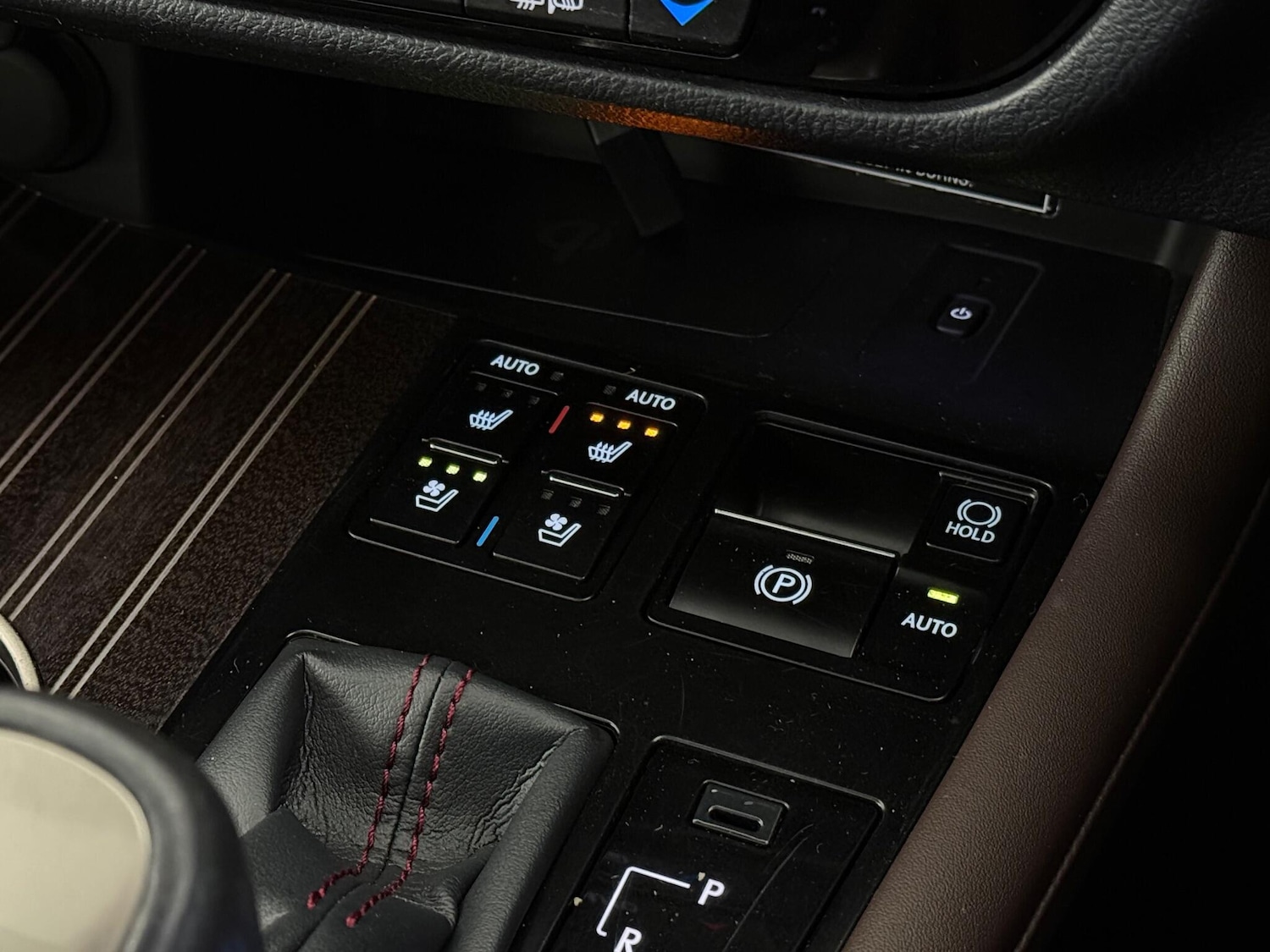 Used Lexus RX 2018 for sale - 77182334: Photo 29