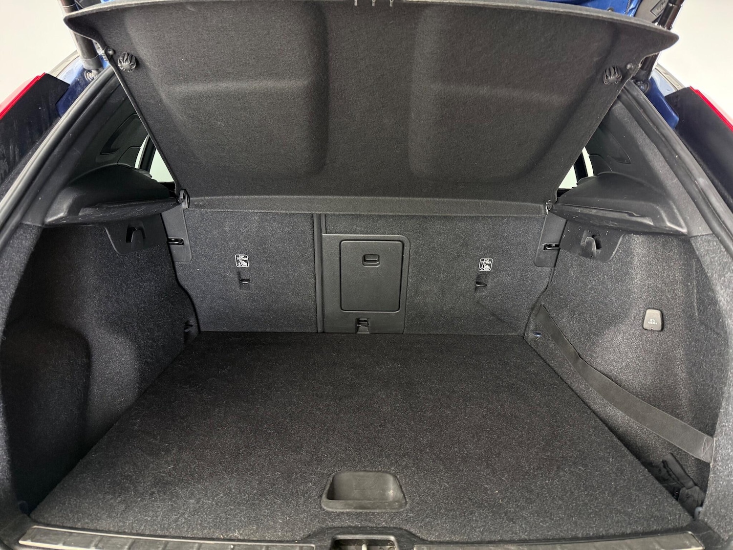 Used Volvo XC40 2020 for sale - 77292191: Photo 8