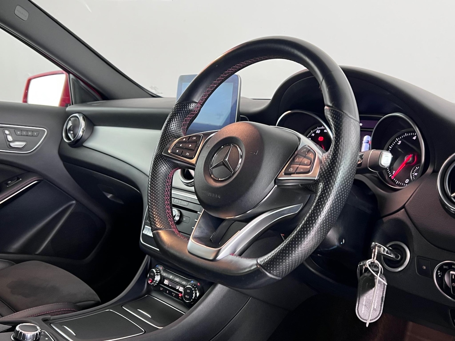 Used Mercedes-Benz GLA 2017 for sale - 77217124: Photo 17