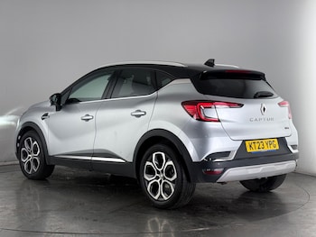 Used Renault Captur 2023 for sale - 77799512: Photo