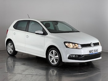 Used Volkswagen Polo 2017 for sale - 76467382: Photo
