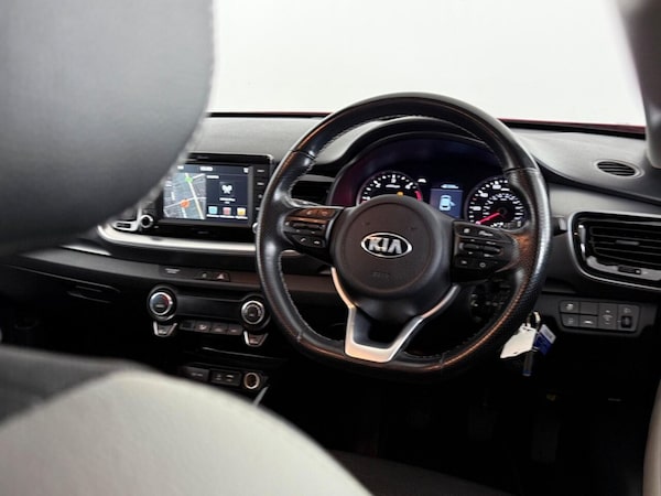 Used Kia Stonic 2019 for sale - 75703517: Photo 14