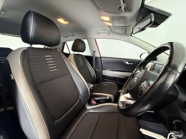Used Kia Stonic 2019 for sale - 75703517: Photo 15