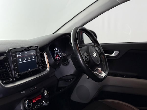 Used Kia Stonic 2019 for sale - 75703517: Photo 16