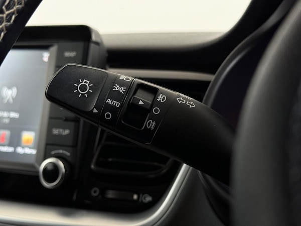 Used Kia Stonic 2019 for sale - 75703517: Photo 28