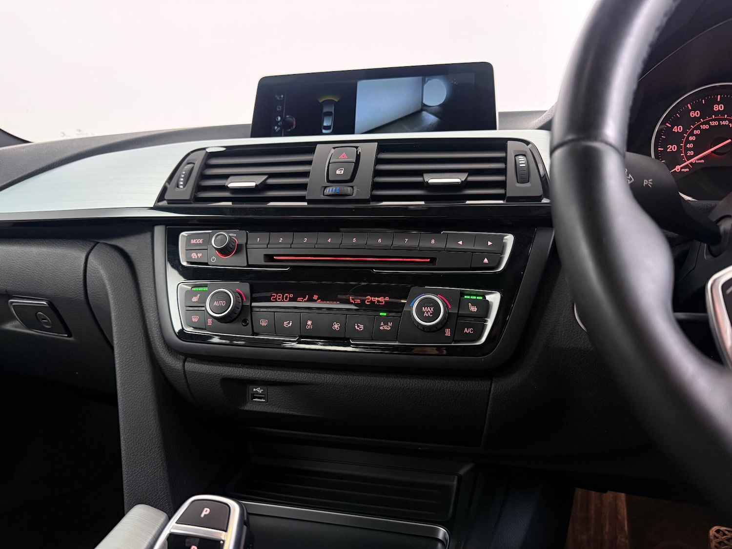 Used BMW 4 Series 2017 for sale - 77260111: Photo 28