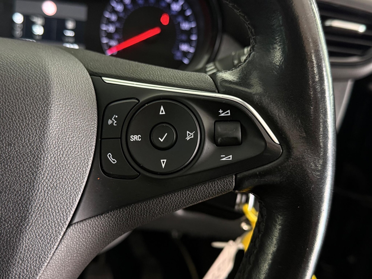 Used Vauxhall Crossland 2021 for sale - 77246393: Photo 18