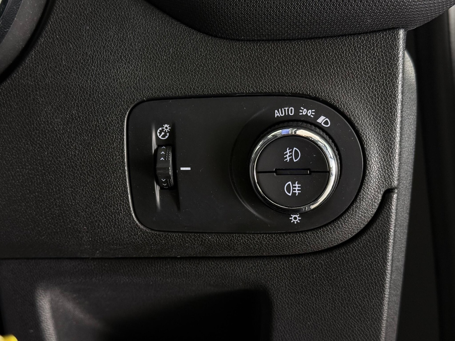 Used Vauxhall Crossland 2021 for sale - 77246393: Photo 29