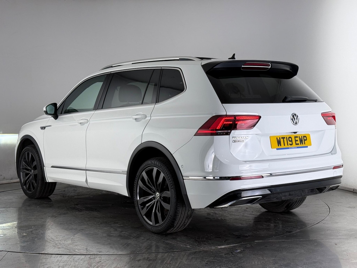 Used Volkswagen Tiguan Allspace 2019 for sale - 77926313: Photo 3