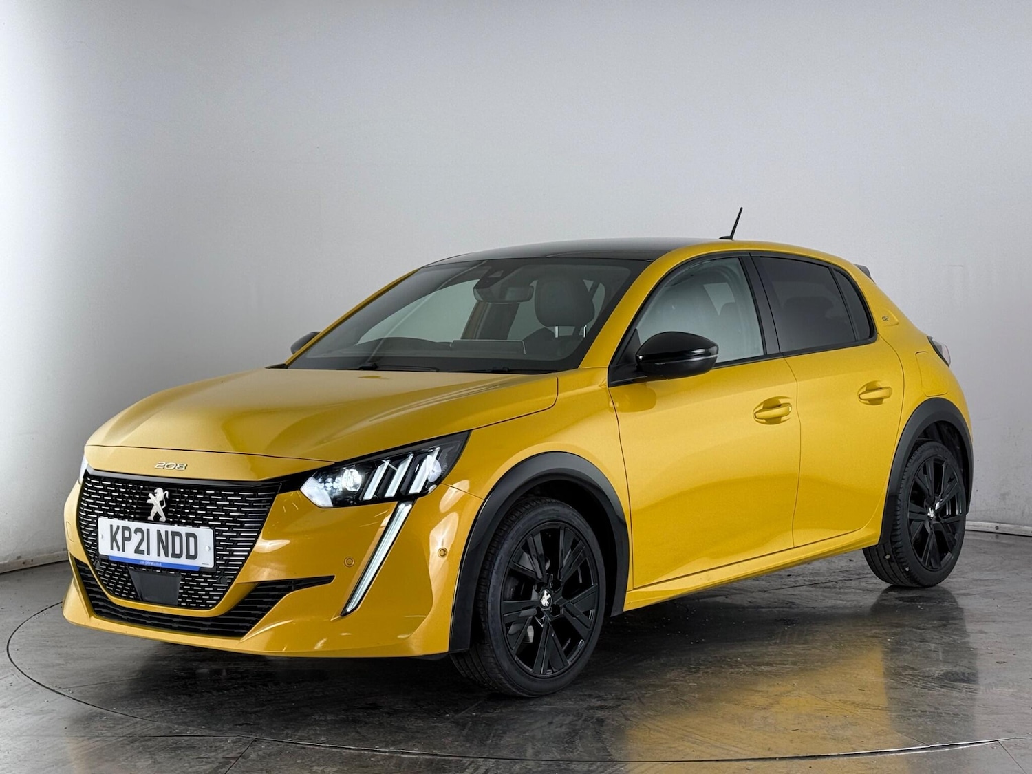 Used Peugeot 208 2021 for sale - 77684498: Photo 2