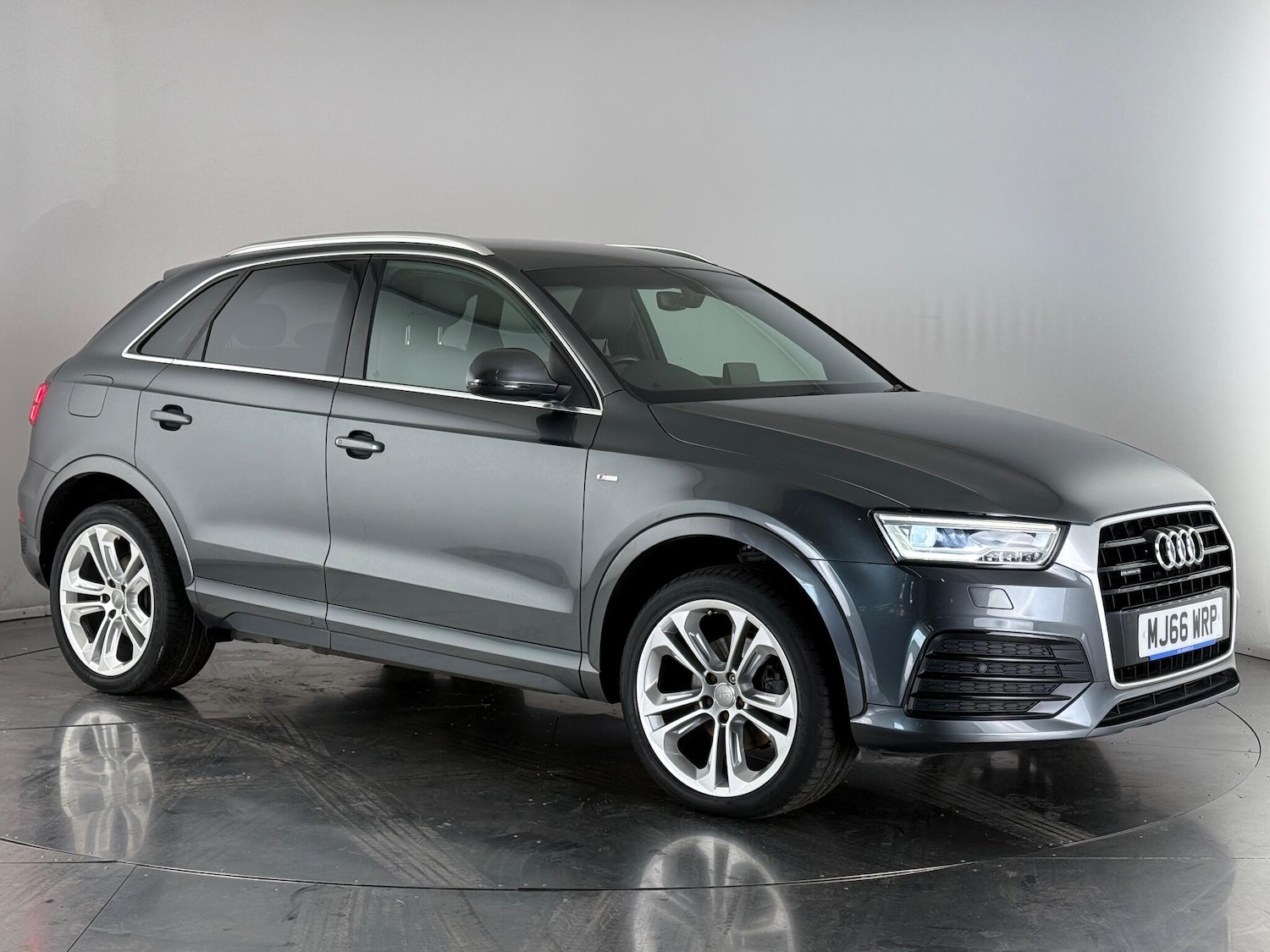 Used Audi Q3 2016 for sale - 76467302: Photo 1