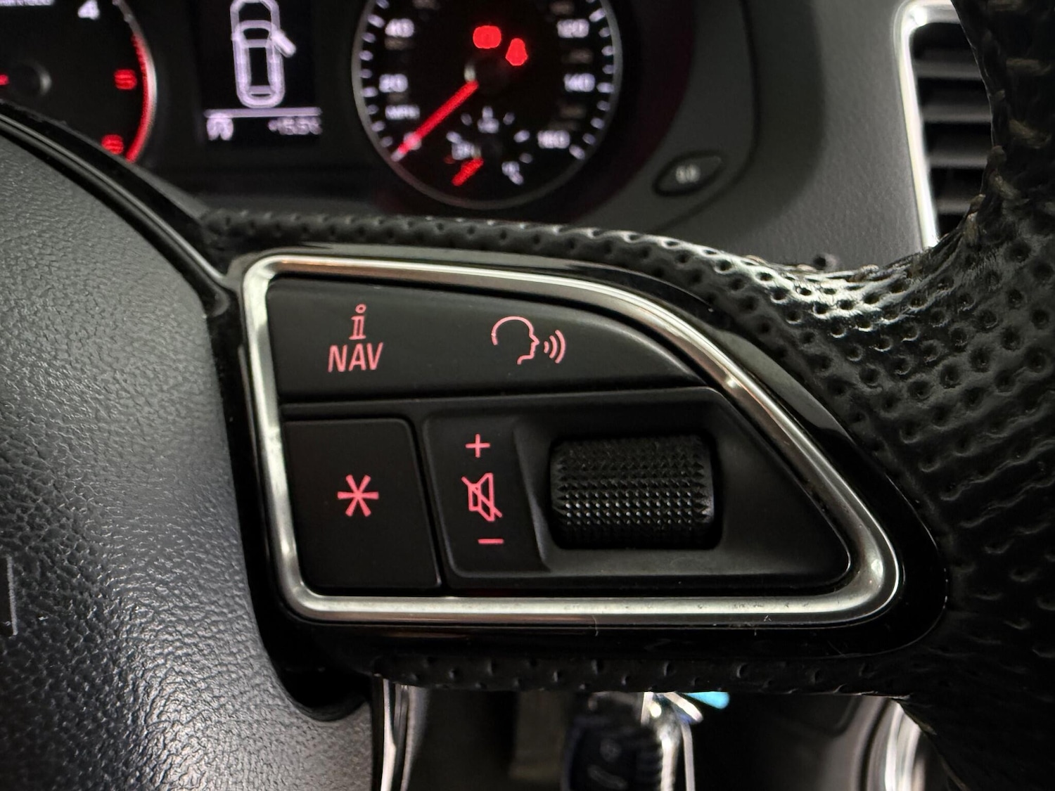 Used Audi Q3 2016 for sale - 76467302: Photo 21