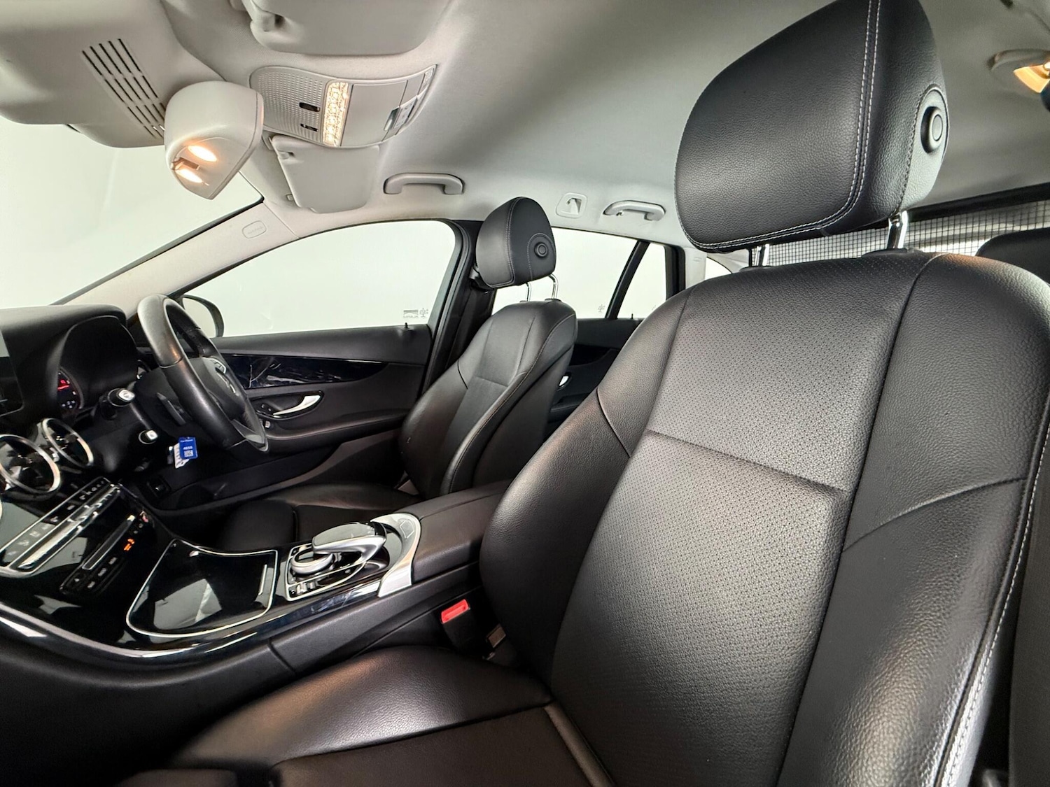 Used Mercedes-Benz C Class 2016 for sale - 77803039: Photo 11