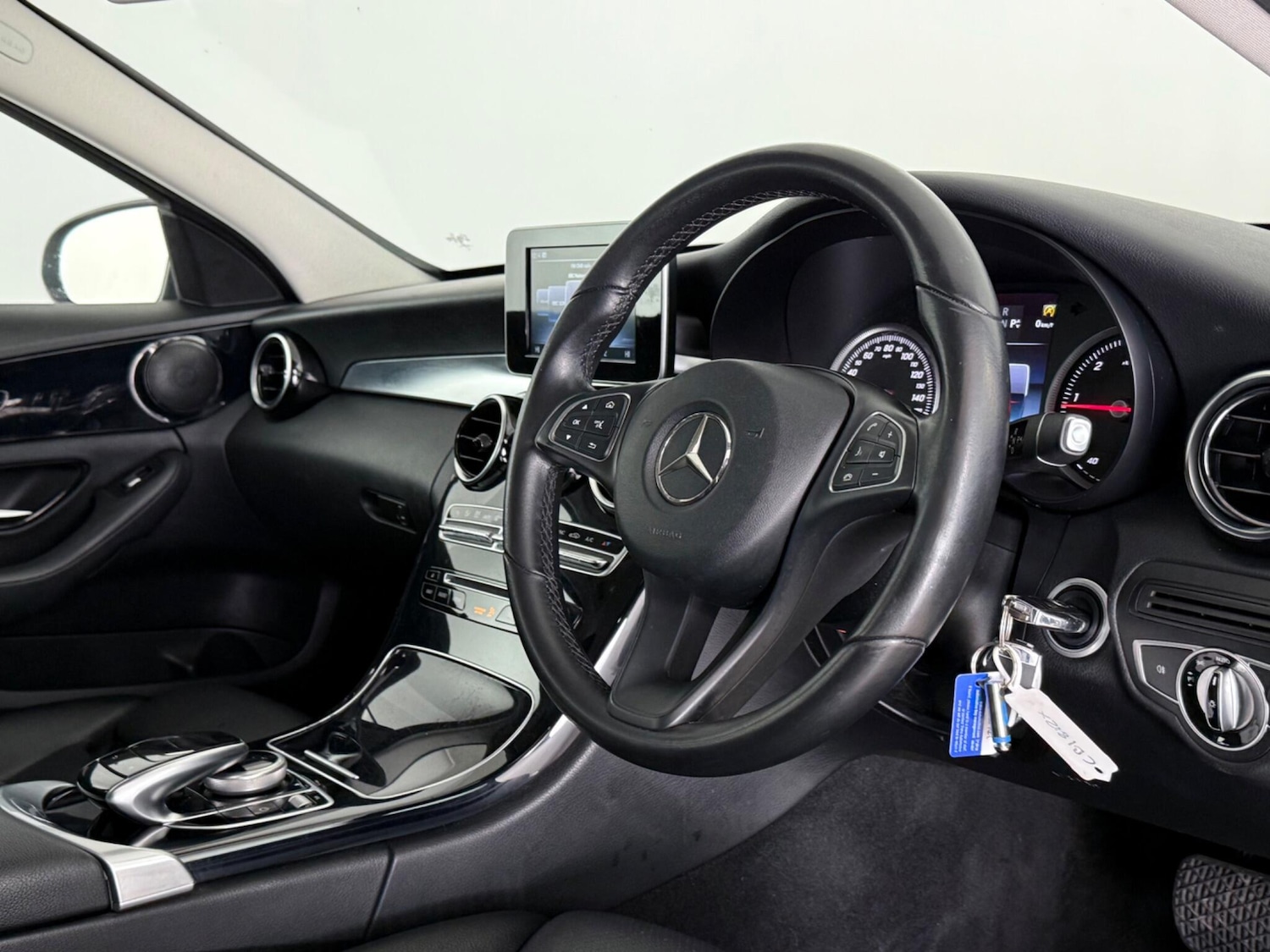 Used Mercedes-Benz C Class 2016 for sale - 77803039: Photo 16
