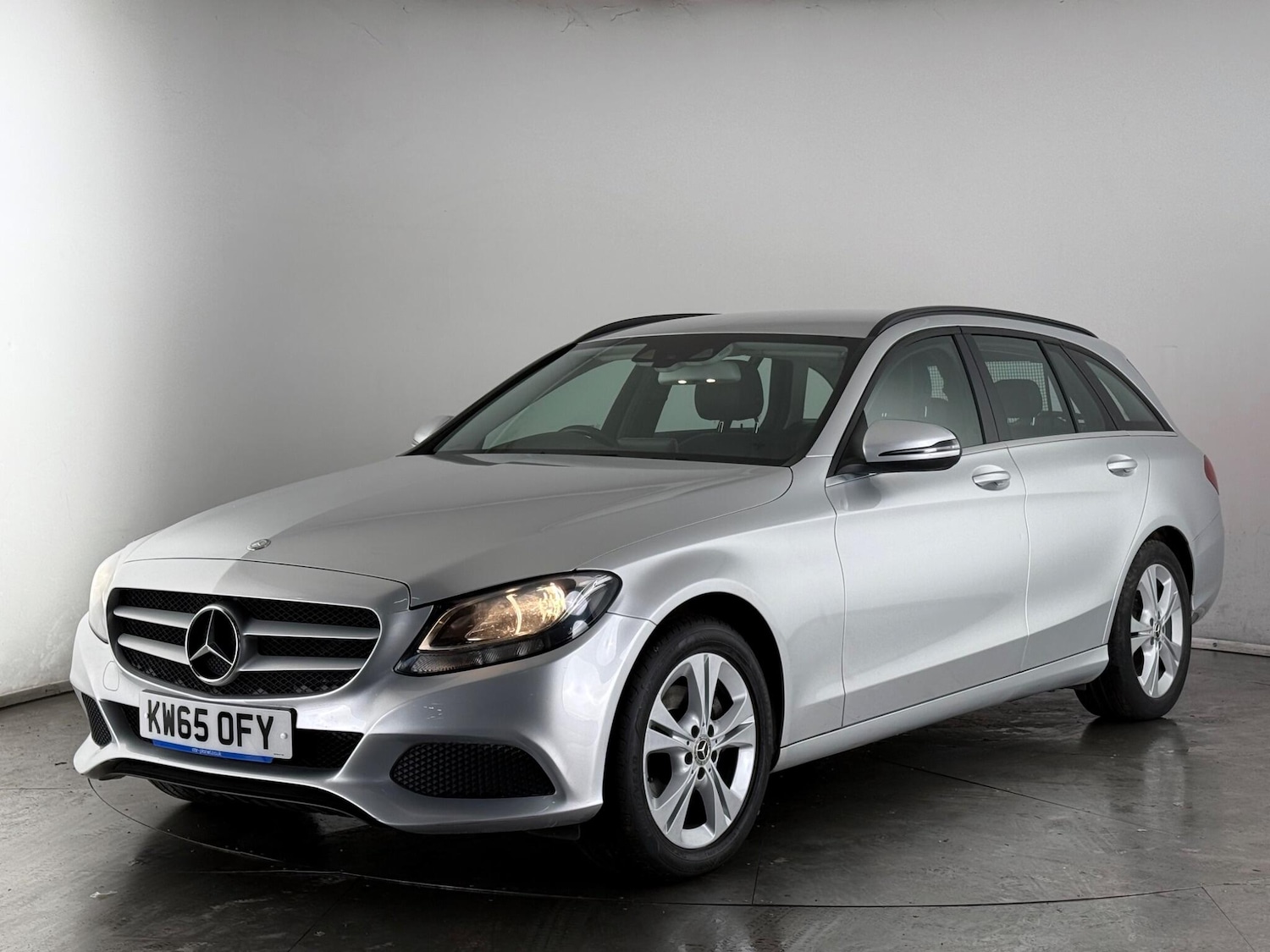 Used Mercedes-Benz C Class 2016 for sale - 77803039: Photo 3