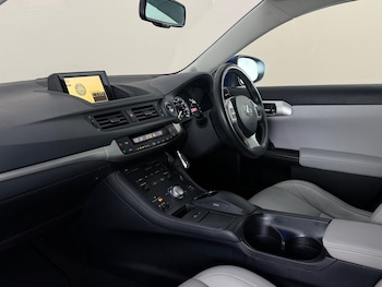 Used Lexus CT 2011 for sale - 79458183: Photo