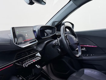 Used Peugeot 2008 2021 for sale - 78797388: Photo