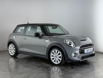 Used MINI Hatch 2019 for sale - 75553992: Photo