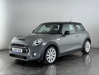 Used MINI Hatch 2019 for sale - 75553992: Photo