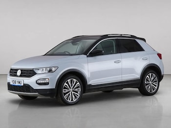 Used Volkswagen T-Roc 2018 for sale - 79453905: Photo