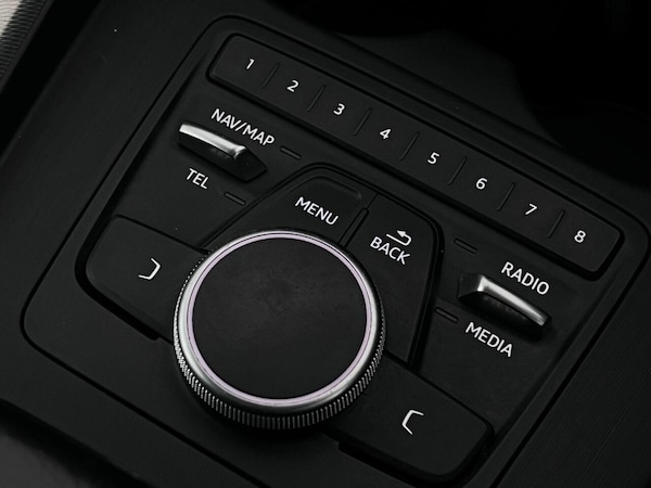 Used Audi A4 Allroad 2017 for sale - 76163543: Photo 32