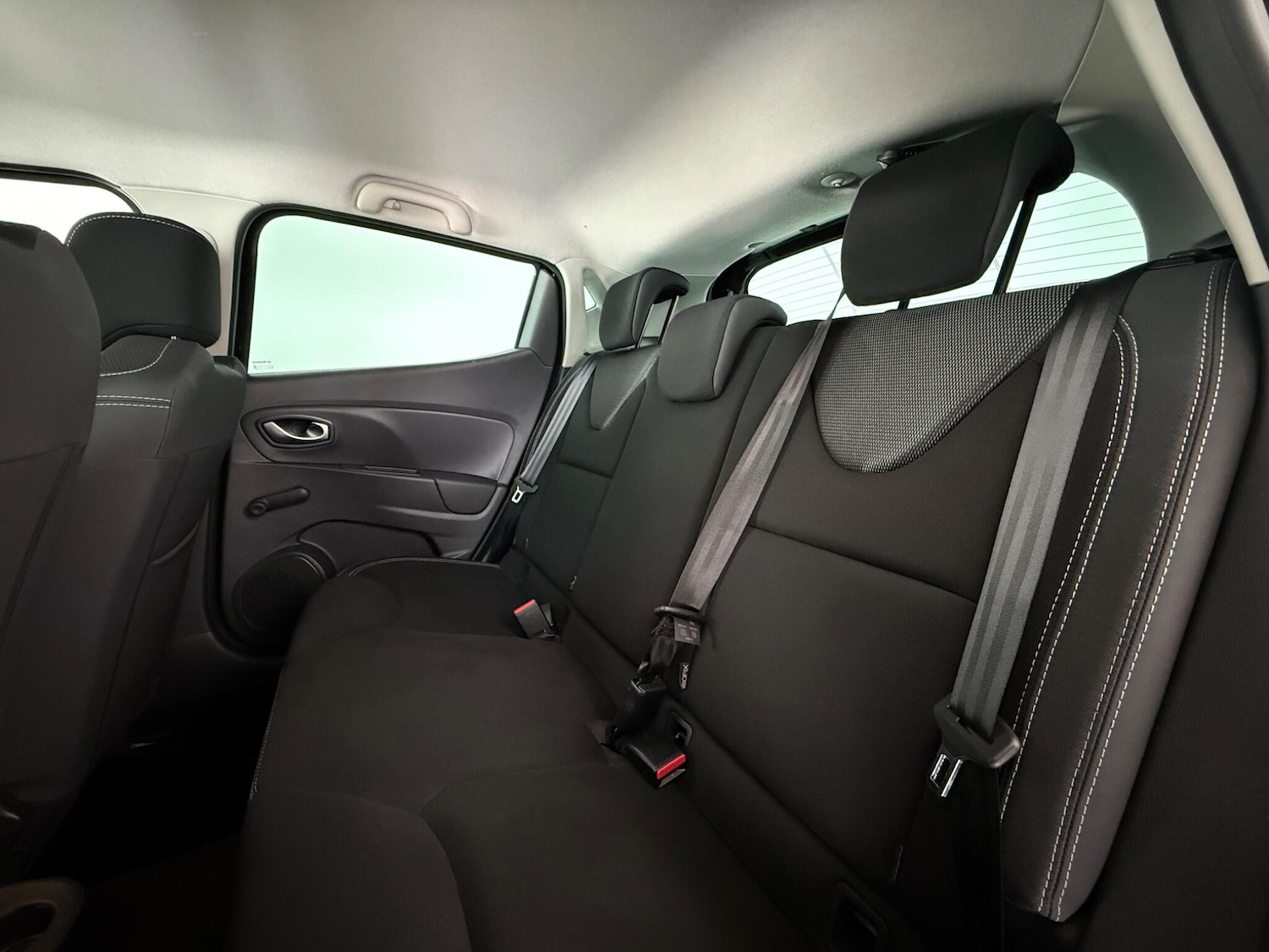 Used Renault Clio 2019 for sale - 77738813: Photo 12