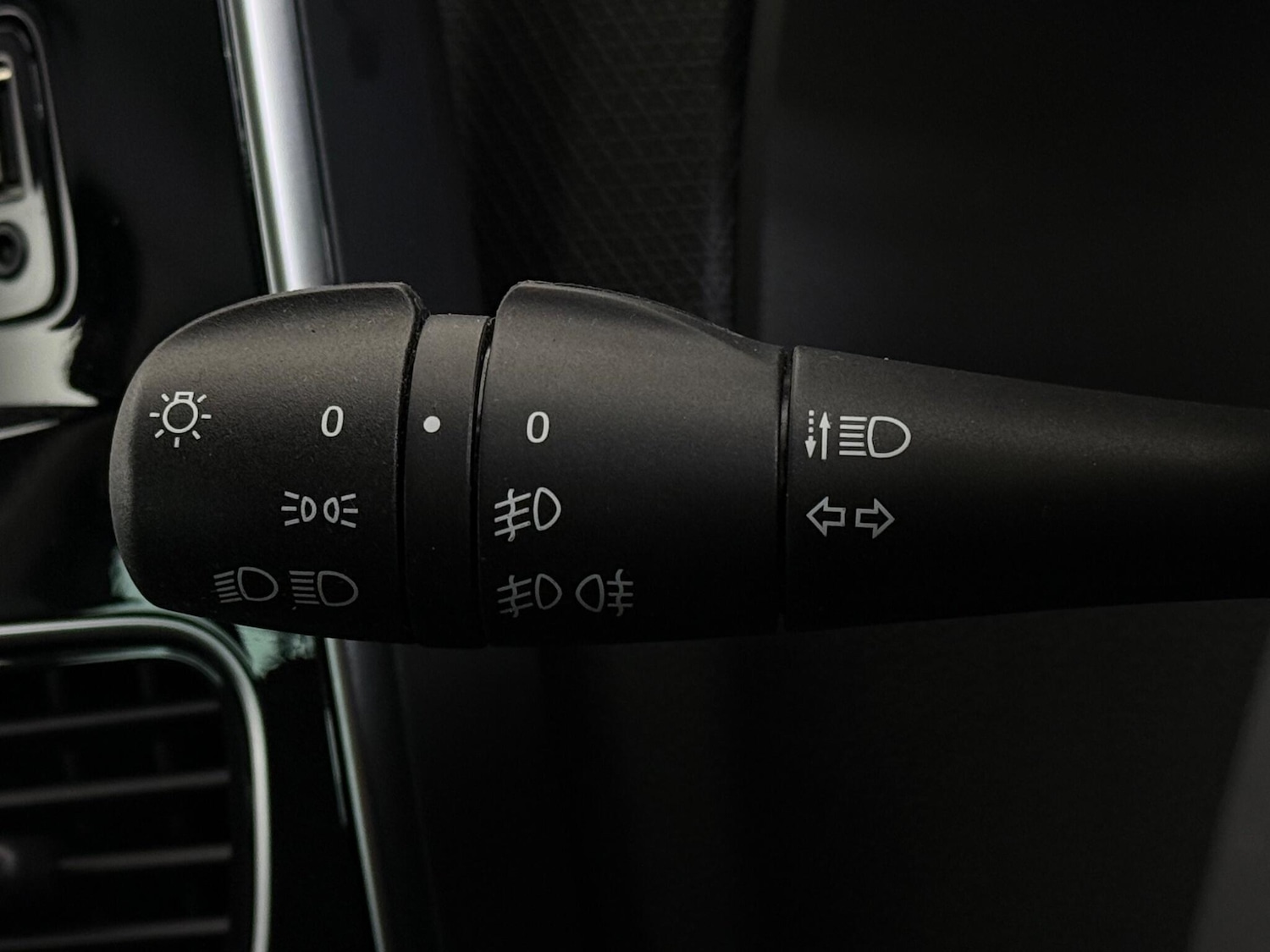 Used Renault Clio 2019 for sale - 77738813: Photo 18