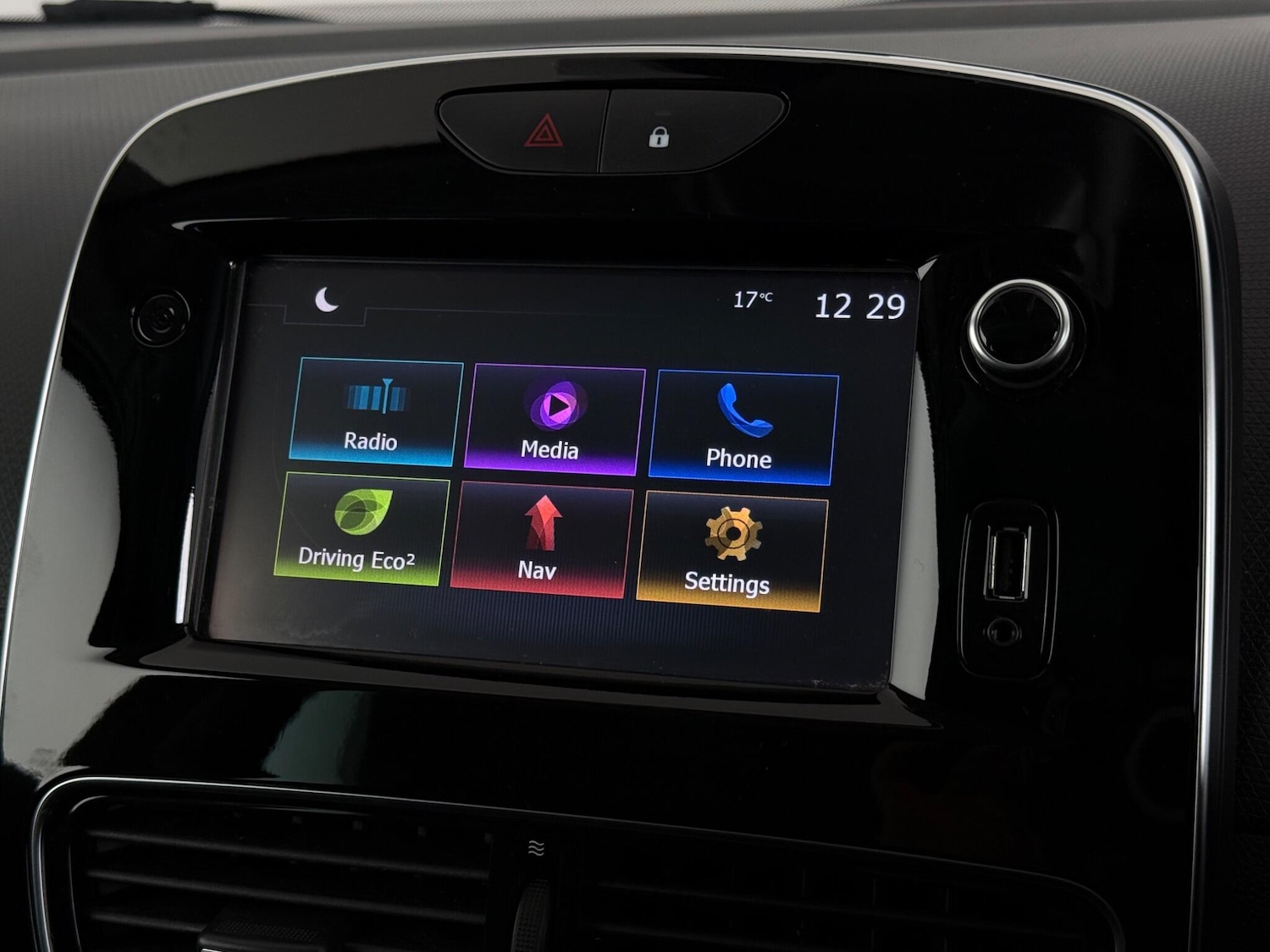 Used Renault Clio 2019 for sale - 77738813: Photo 22