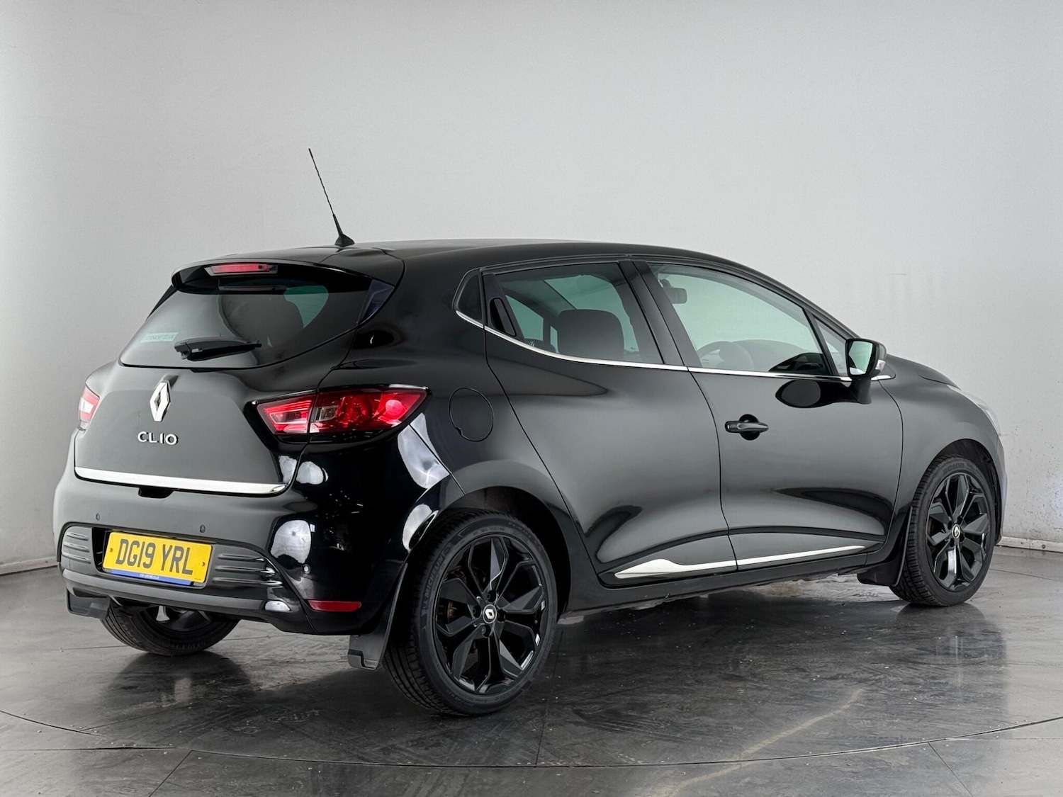 Used Renault Clio 2019 for sale - 77738813: Photo 5