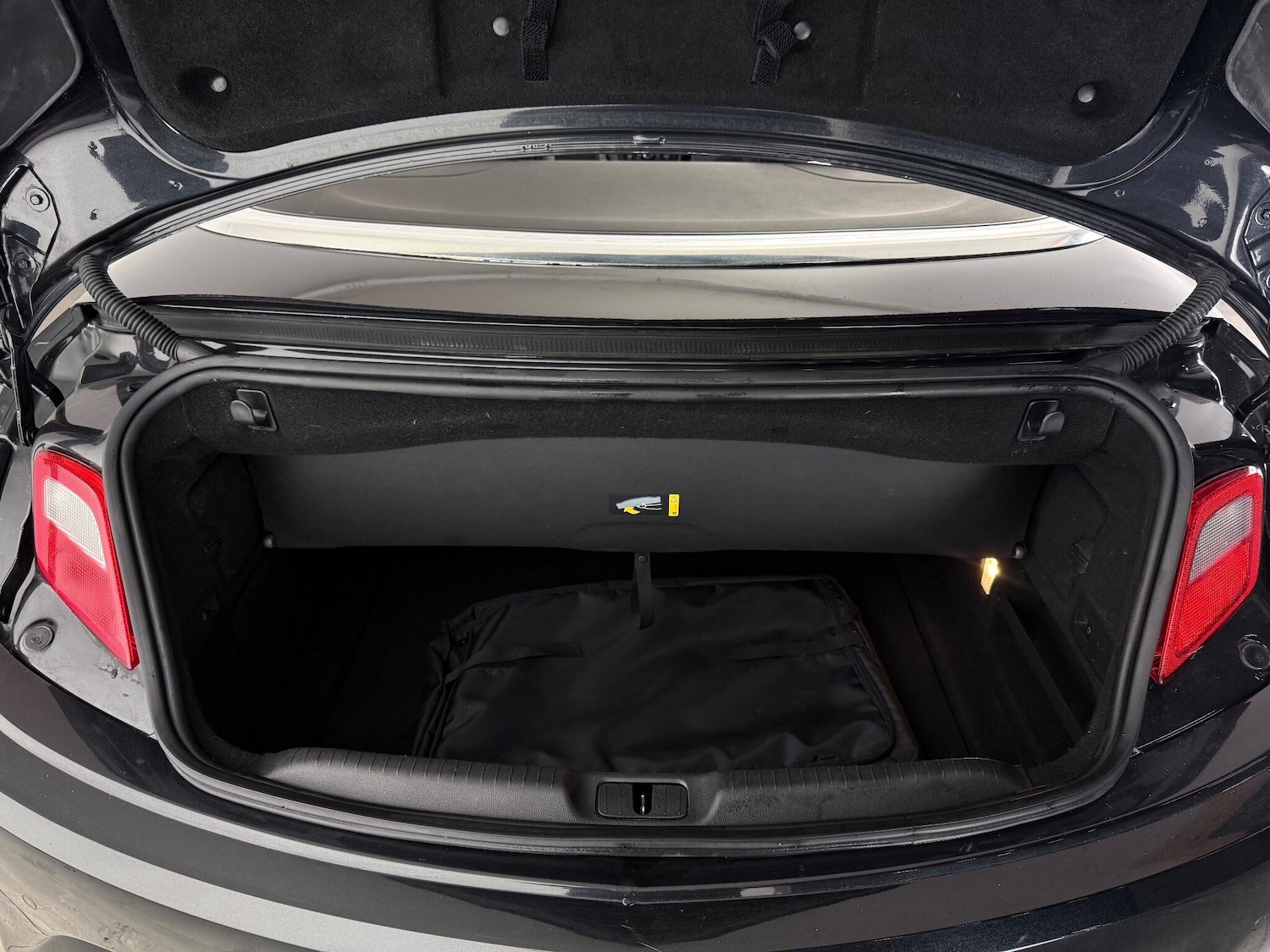 Used Vauxhall Cascada 2016 for sale - 76467160: Photo 12