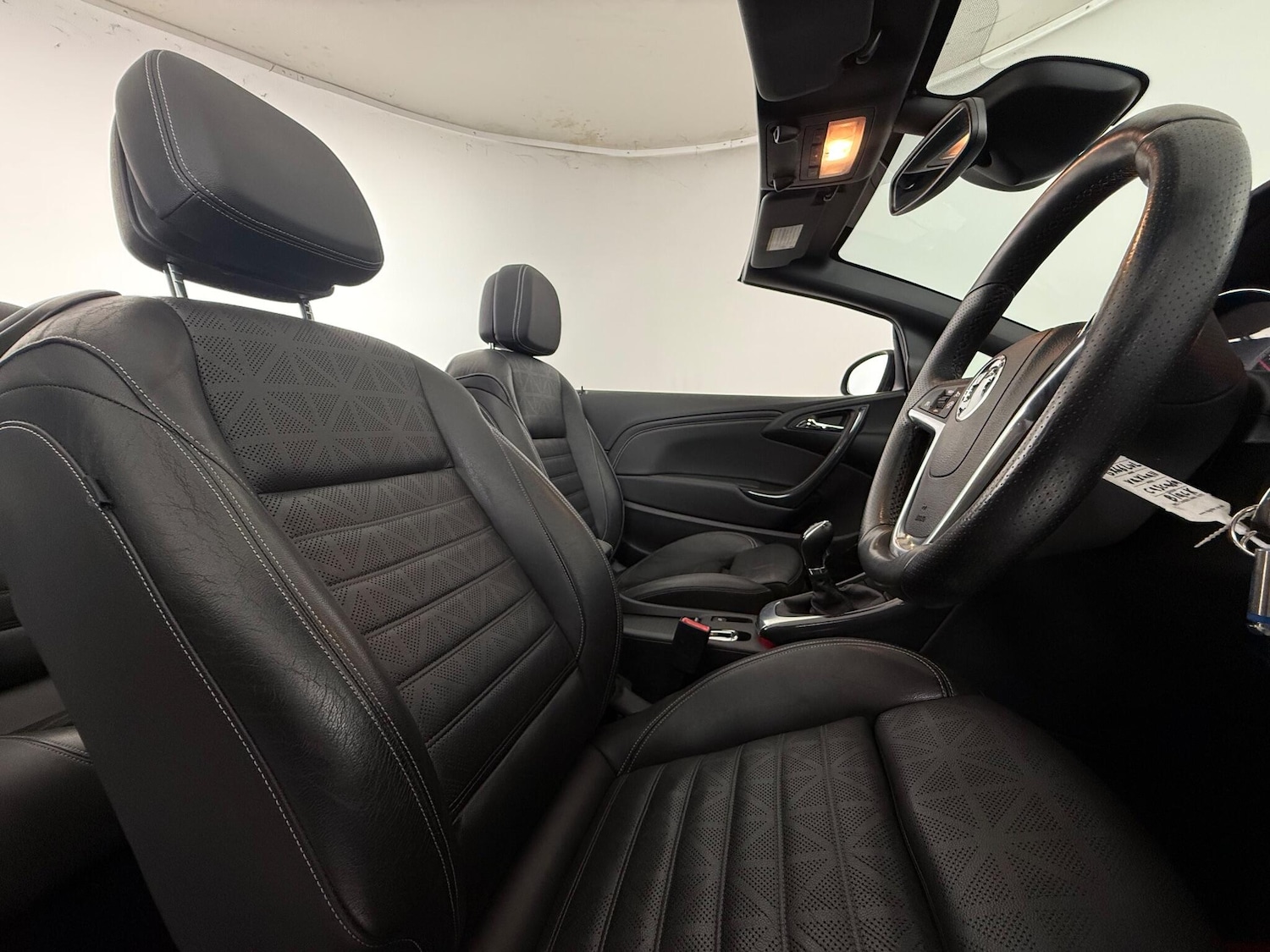 Used Vauxhall Cascada 2016 for sale - 76467160: Photo 16