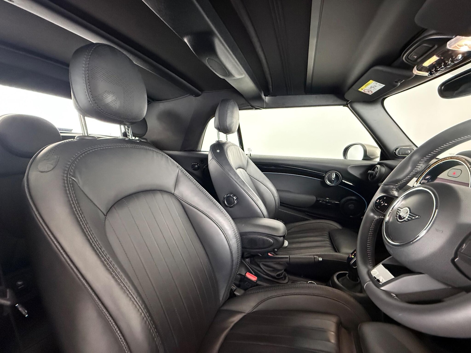 Used MINI Convertible 2022 for sale - 77412421: Photo 19