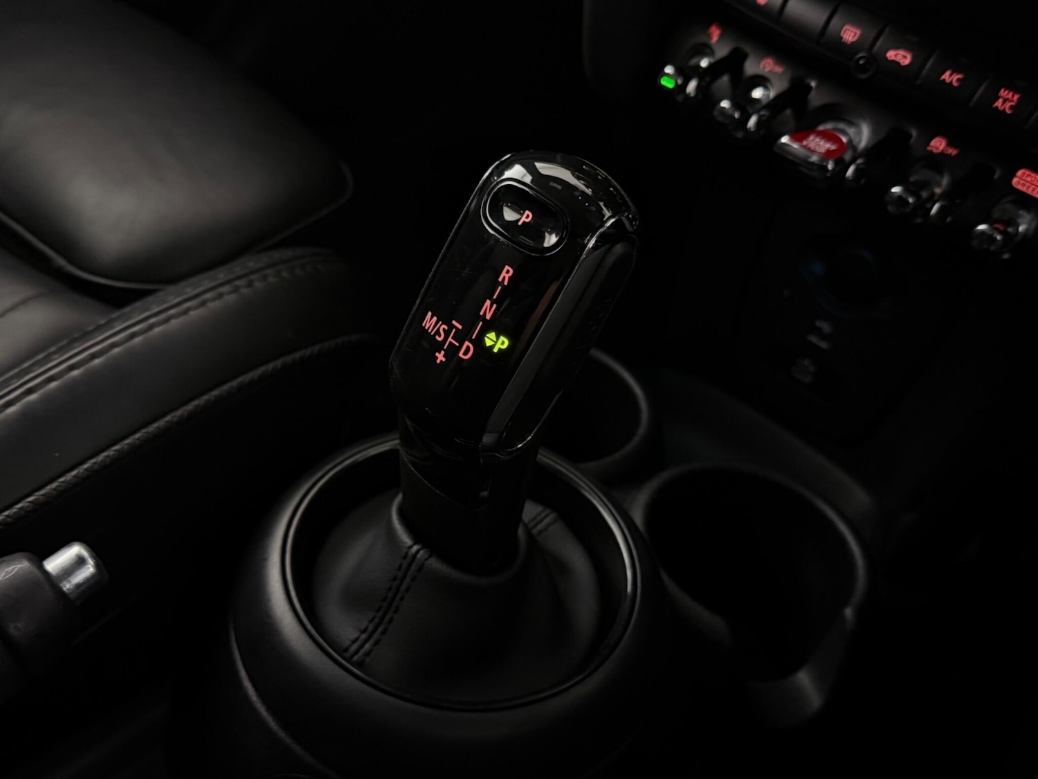 Used MINI Convertible 2022 for sale - 77412421: Photo 32