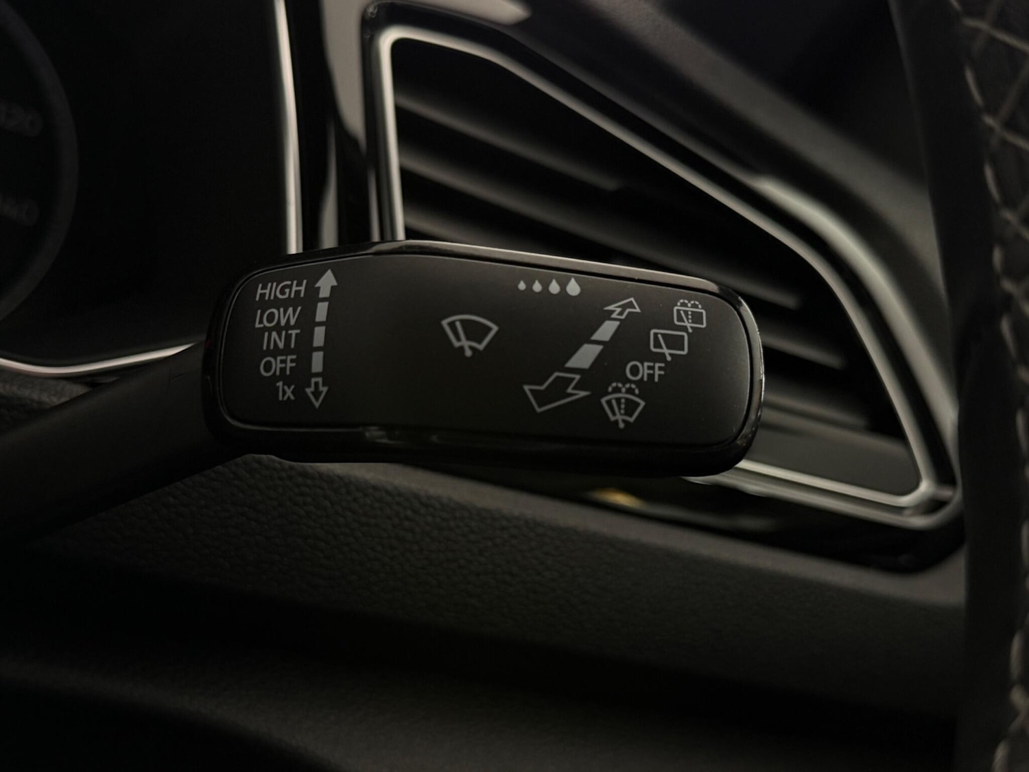 Used Volkswagen T-Roc 2021 for sale - 78185856: Photo 21